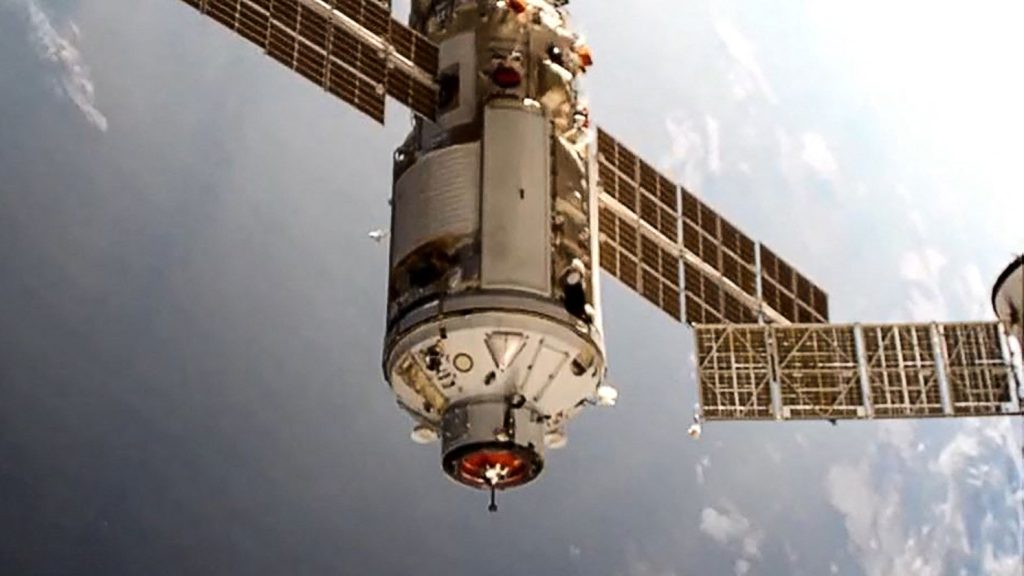 Az oroszok hibája miatt szivároghat az űrállomás