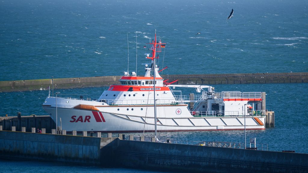 Több ember eltűnt egy súlyos hajóbalesetben az Északi-tengeren