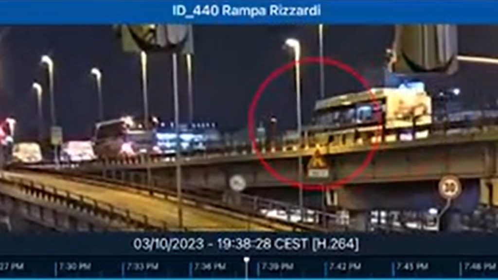 Térfigyelő kamera rögzítette a halálos velencei buszbalesetet