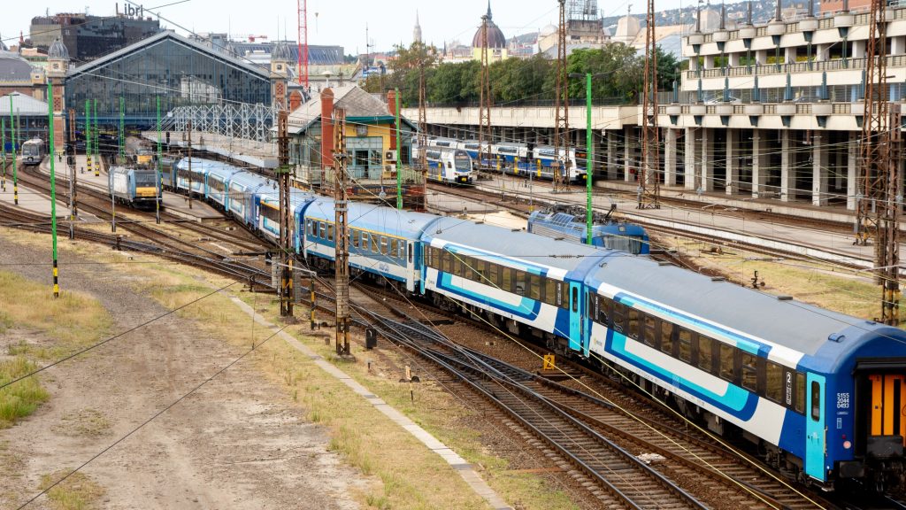 Újabb fennakadás a vonatközlekedésben, több járat is kimarad a monori vonalon