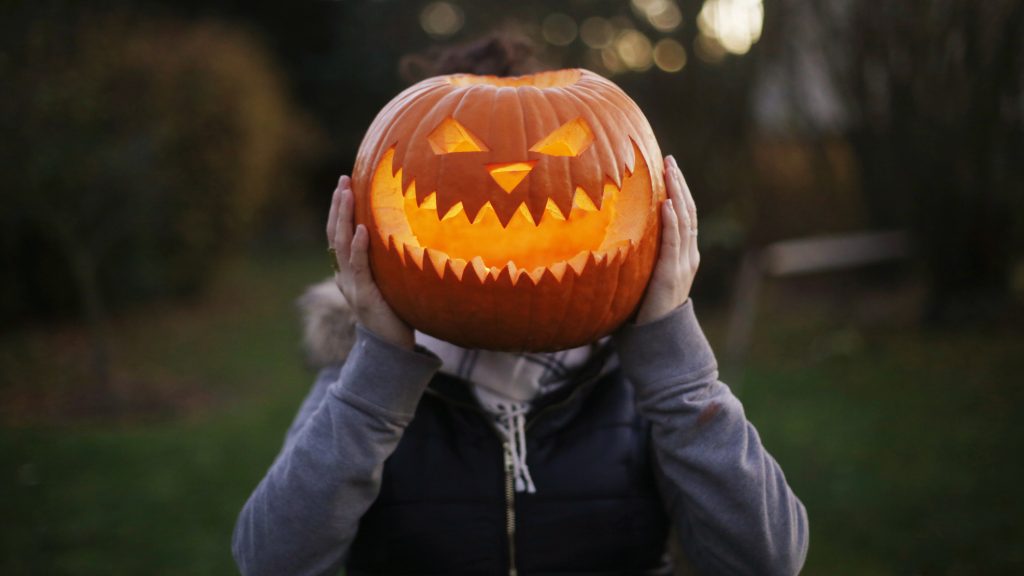 Annyira (félre)sikerült a halloweeni jelmeze, hogy feljelentették miatta a férfit