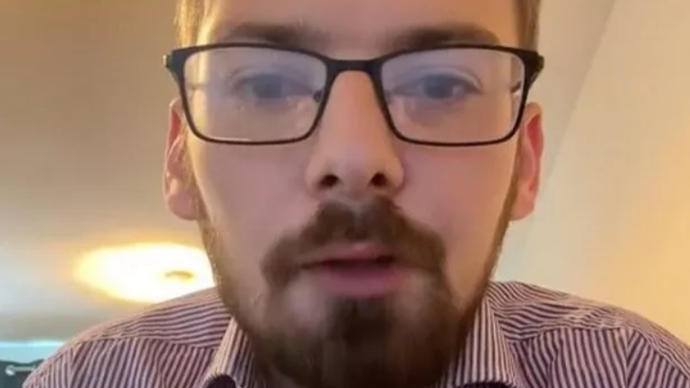 2000 korsó sört akart meginni 200 nap alatt egy birt férfi, úgy néz ki, sikerül is neki