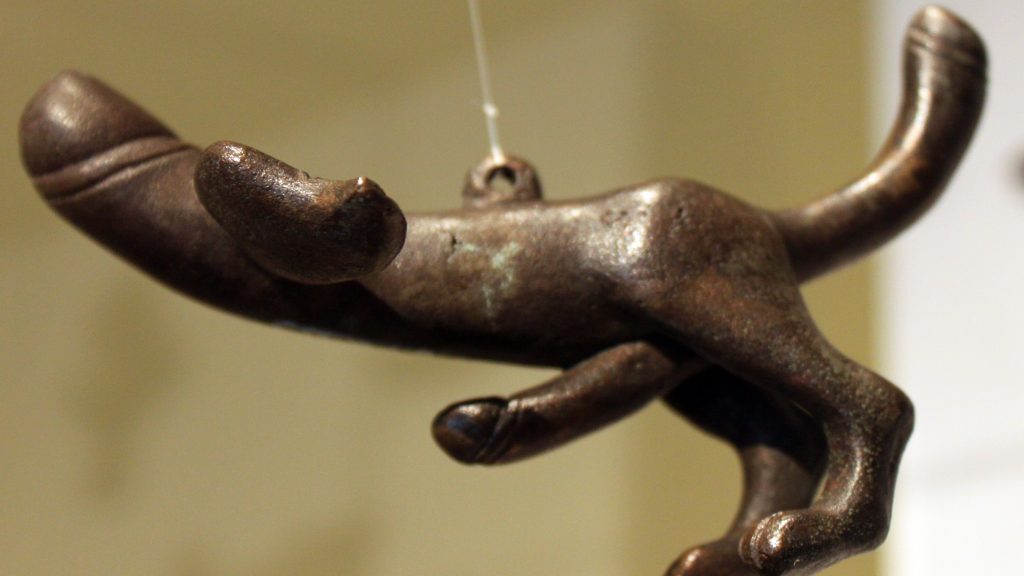 Szárnyas péniszt találtak egy ókori városban