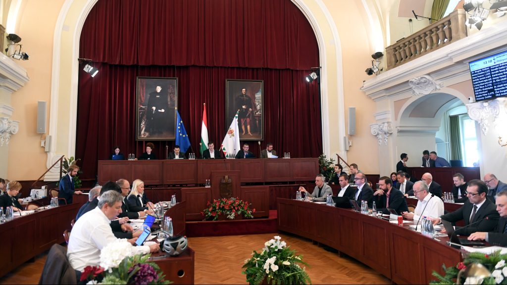 Nem támogatja a jövő évi önkormányzati választási rendszer megváltoztatását a Fővárosi Közgyűlés