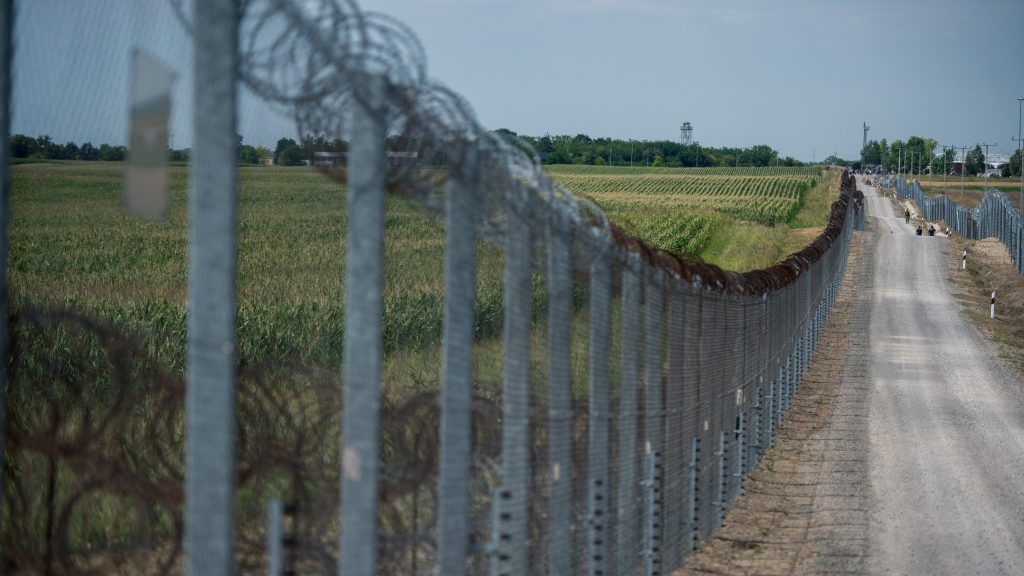 A szerb ügyészség cáfolja a magyar titkosszolgálatok jelentését az embercsempészetről