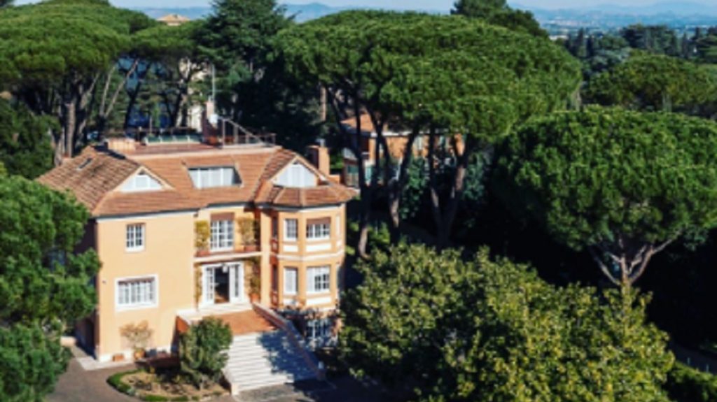 Eladók a Gucci-ház római villái