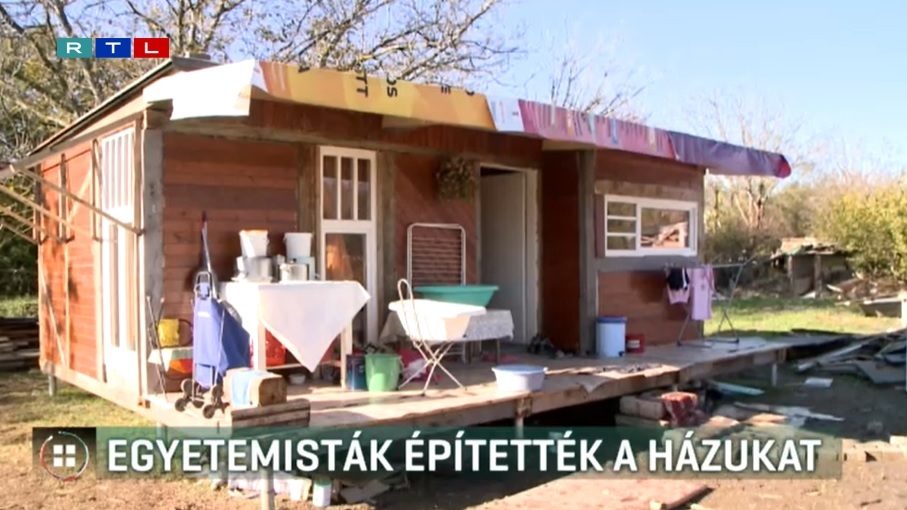 Pécsi egyetemisták építettek házat hajléktalanoknak