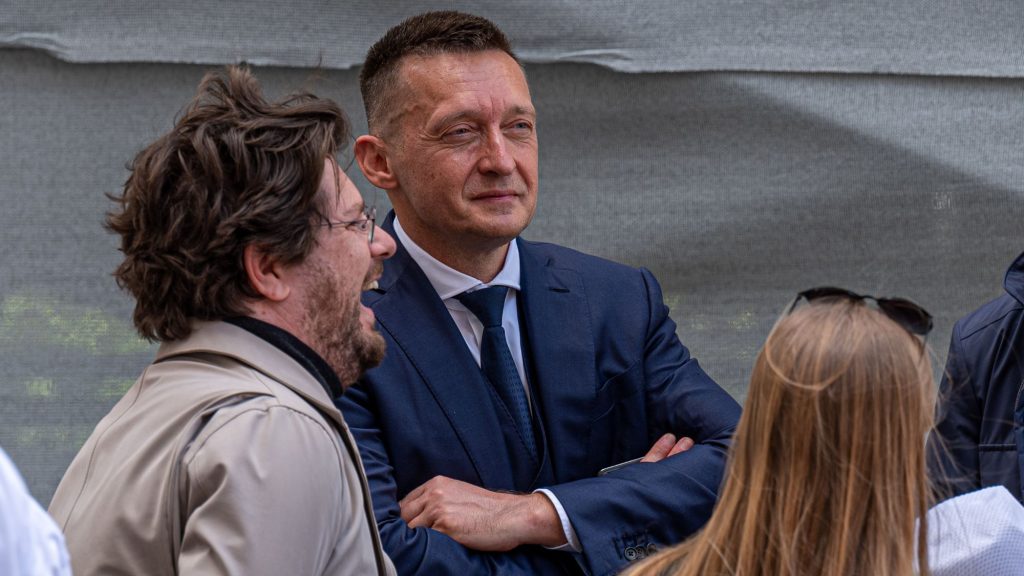 A Rogán-féle letelepedési kötvénnyel érkezők után, akár Tiborcz ingatlanalapjai segítségével, jöhetnek a „vendégbefektetők”