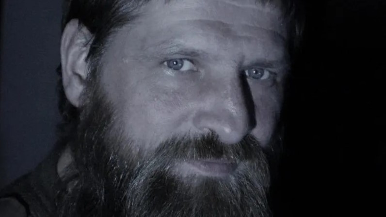 Meghalt a fronton ősszel súlyos sérüléseket szenvedett ukrán színész, Vaszil Kuharszkij