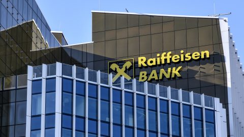 7 százalék alá megy a kamatokkal minden bank