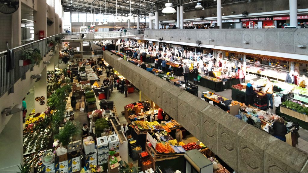 Ünnepi nyitvatartást vezetnek be a budapesti piacokon