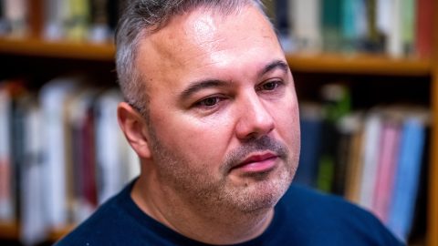 „A gyomorszonda látványa minden szülő szívét kifacsarja” – Dombóvári István kisfia koraszülött volt