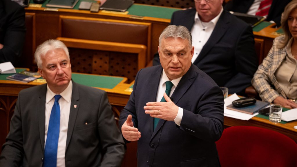 Orbán Viktor is felszólal a parlament szerdai ülésén 