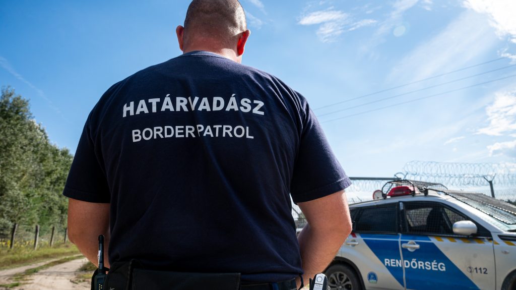 Négyezret szerettek volna, csak 1800 határvadász lett