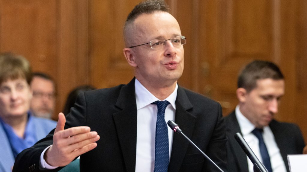Szijjártó Péter megszellőztette, mikor fog a kormány keményen vétózni Brüsszelben