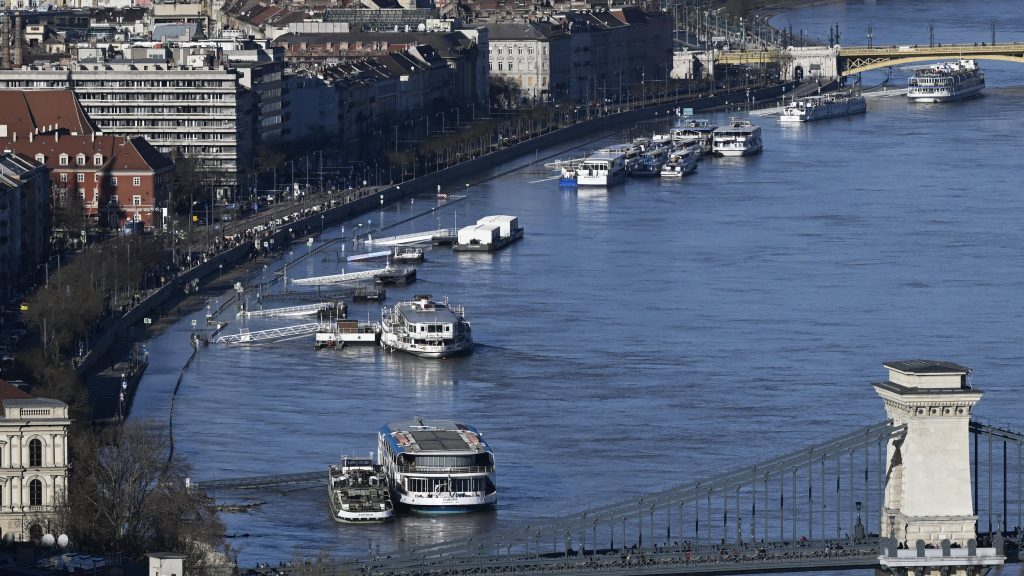 Napos, az évszakhoz képest enyhe idő várható csütörtökön