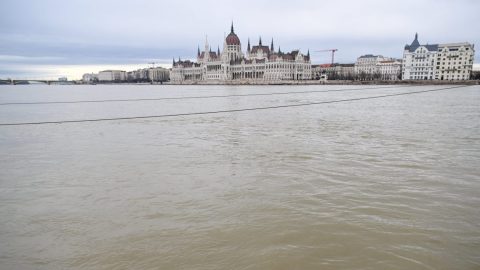 Árad a Duna: egy szakaszon nem jár a 2-es villamos