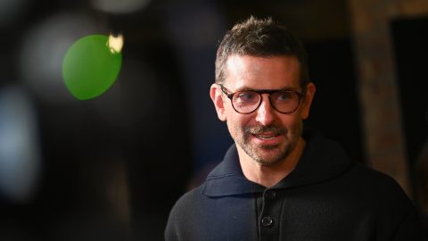 Bradley Cooper egy évtized alatt vált A-kategóriás filmsztárrá, ma már Oscar-esélyes rendező