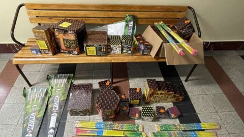 70 kilogramm tűzijátékot foglaltak le a rendőrök a Gyömrői úton