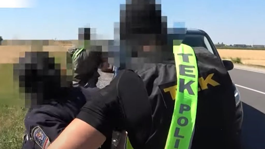 Kilenc fő ellen emeltek vádat a saját zsebre dolgozó nagylaki határrendészek ügyében