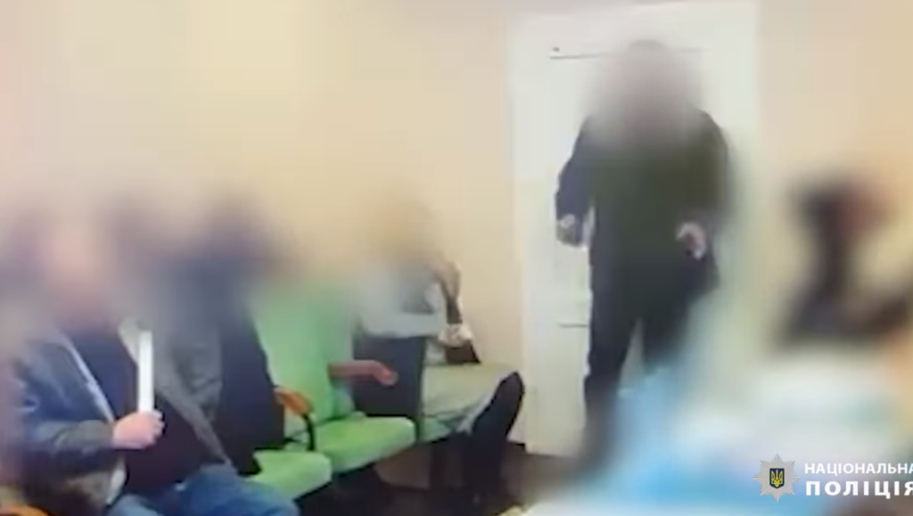 Gránátokat robbantott egy képviselő egy kárpátaljai községi tanács épületében