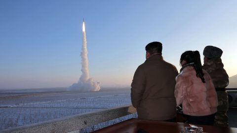 Manőverező robotrepülőgépeket lőtt ki Észak-Korea