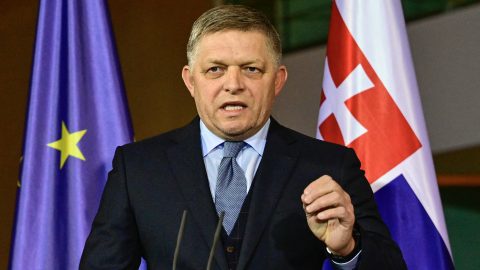 Fico: Pozsony nem fogja megvétózni Ukrajna EU-s támogatását