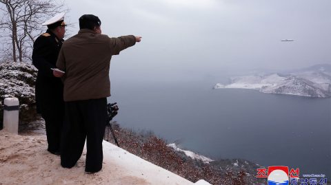Tengeralattjáróról indított rakétatesztet Észak-Korea