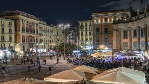 Újjáéledt az utcai maffiaharc Nápolyban