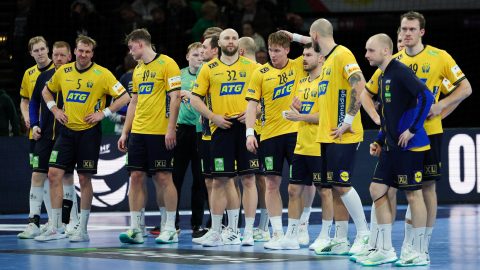Kézilabda-Eb: Tíz góllal kikapott a címvédő
