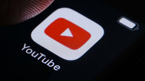 A videók lassításával bünteti a YouTube a felhasználókat