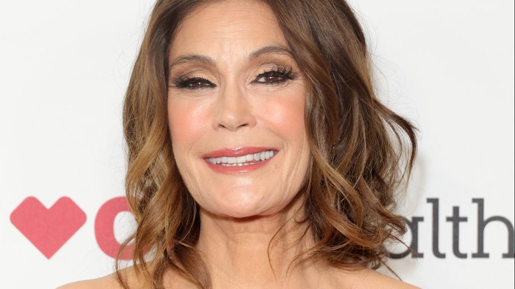 Teri Hatcher signed up for a dating site and was banned almost immediately