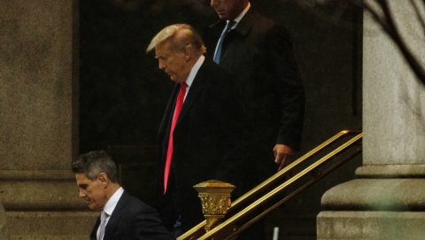 Egy washingtoni bíróságnak arról kell döntenie, hogy Trumpnak jár-e az elnöki immunitás a törvény előtt