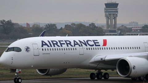 Meghibásodott az egyik hajtómű, visszafordult Ferihegyre az Air France járata