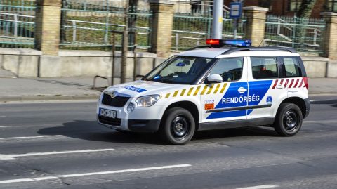 Tíz éven át titkolták, egy rendőr adta a fülest a rabláshoz, végül mégis feldobták a bíróságon