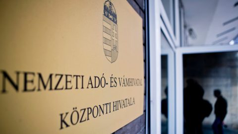 A NAV belenézne a cégek bérszámfejtő rendszereibe is