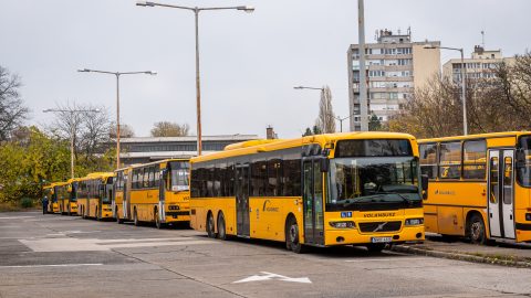 Minden második buszsofőr kész a sztrájkra a Volánnál