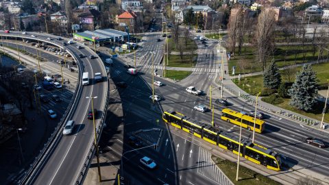 Már gyártják Spanyolországban az új budapesti villamosokat