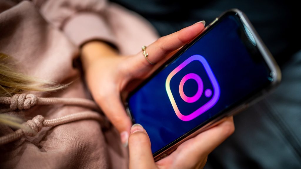 Instagram is in a frenzy, flagging users' photos one by one as problematic