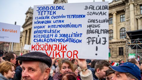 Egy év alatt öt százalékkal csökkent a Fidesz támogatottsága