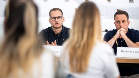 15 millióért hirdette saját kurzusát a Megafon
