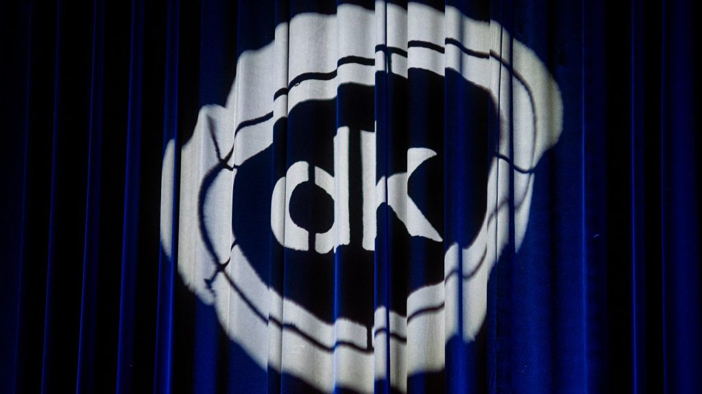Megzavarták a DK fórumát