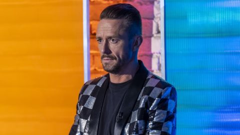Rá sem ismerni a Beckham-frizurás, szőke hajú Kabát Petire a közel 25 éves fotóján