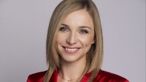 Dobos Evelin szerepet kapott egy Hallmark-filmben, szerinte angolul könnyebb játszani