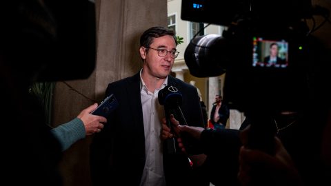 „A közös polgármesterjelöltekről meg kell állapodni február közepéig” – levelet írt a pártelnököknek Karácsony