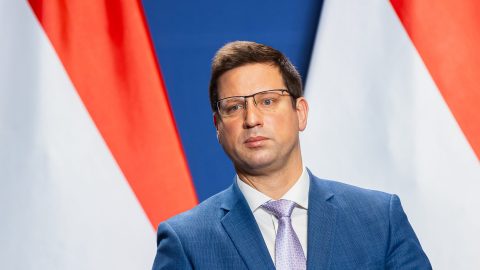 Jöhet a katari cseppfolyósított gáz?