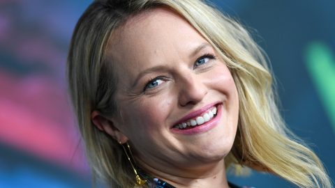 Első gyerekével várandós Elisabeth Moss