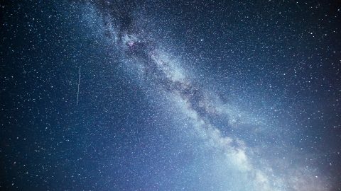 Ötmilliárd éves galaxisokból érkezett titokzatos jel