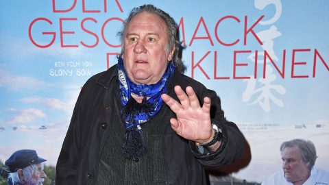 Ejtették egy francia színésznő Gerard Depardieu ellen indított szexuális zaklatási perét