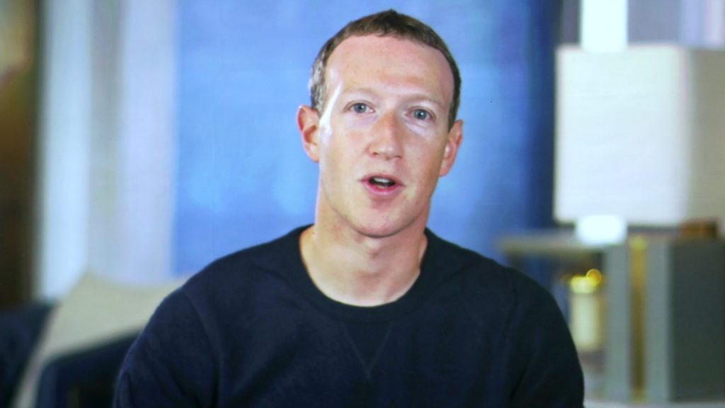 Zuckerberg sörrel és makadámdióval eteti marháit